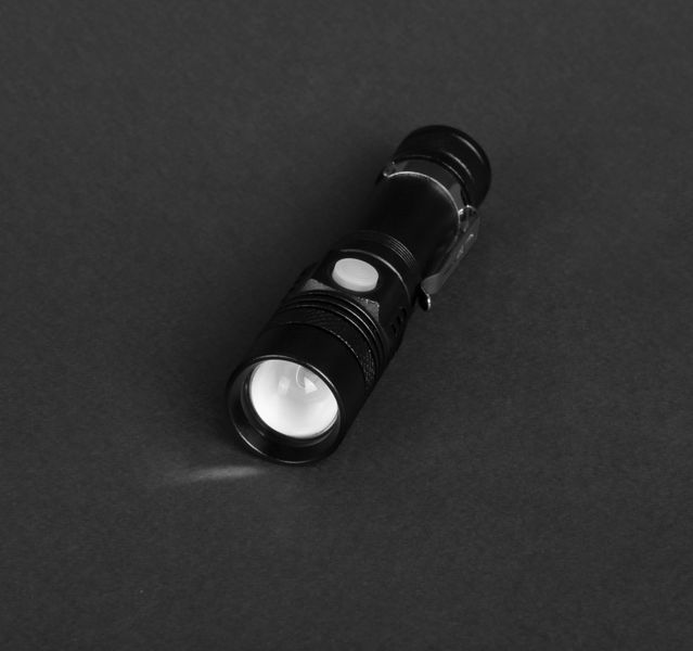 Ліхтарик Focus 9201-08 фото